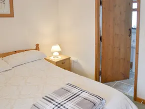 1 bedroom accommodation in Four Lanes, near Camborne - Image 4