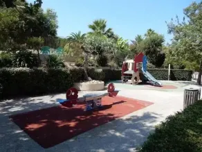 Luxe 6 persoons Chalet camping Leï Suves Cote d'Azur Roquebrune-sur argens - Image 4