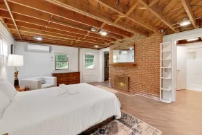 Peaceful Mountain Retreat Near Appalachian Trail, Wineries, Breweries and More - Image 5