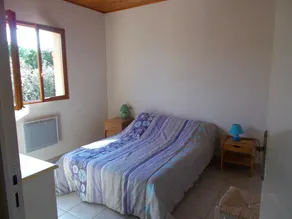 Hus i roligt område, indhegnet grund - Image 5