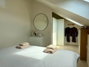 Premium Couples Lodge with jacuzzi - Image 3