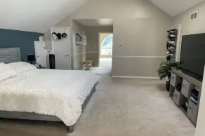 5 Min to PSU, Pool & Patio, plenty of room for the whole fam! - Image 3