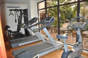Gracious Hotel - Image 2