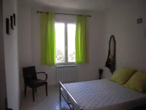 Maison avec jardin proche d'UZES - Image 5