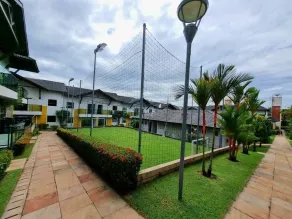 Casa em Condomínio Fechado com Sauna e Piscina - Image 2