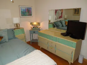 Quiet Bird River Bungalow and Nature Retreat Pet Friendly  - Image 5