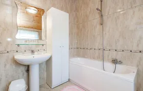 2 Bedroom Lovely Apartment In Brsec - Image 4