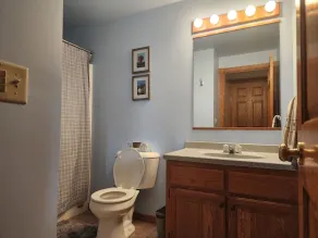 Cozy 3 bedroom house - Image 4
