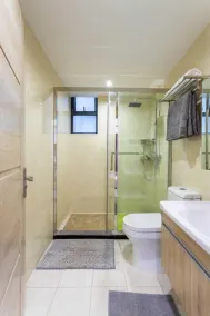 Lux Suites Urban Oasis Apartment - Image 5