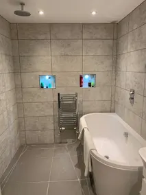 A modern luxury bungalow with an amazing hot tub located in a rural part of Kent - Image 2