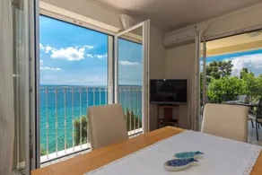 Dream location, right by the sea - Image 5