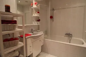 FeWo Niky Comfortable Family Apartment next Sky 4 pax - Image 3