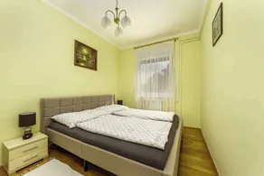 Holiday home with garden pavilion and WiFi - Image 3