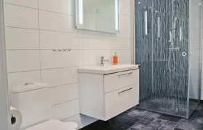 Bel appartement de 2 chambres à Habo - Image 3