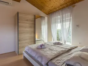 Villa in Kujici Near Beach With Pool - Image 4