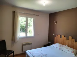 House for up to 8 people  - Image 5