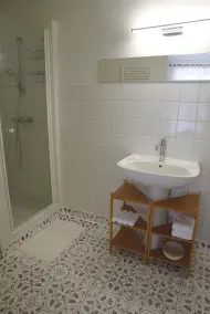 Peaceful Loire Valley Fig Tree Cottage - Image 2