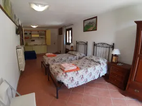 Happy Company 6 people in a farmhouse with a spectacular ultra-panoramic swimming pool - Image 4