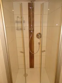 Ferienwohnung Nr. 1 für  1-4 Personen, ca. 50 qm, 2 Schlafzimmer, Wohnraum mit Kochnische, Balkon, Zustellbett auf Anfrage - Image 5