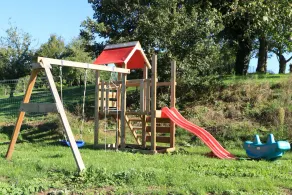 Pretty family gite with shared pool - Image 2