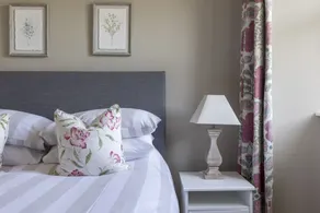 FORDEL COTTAGE - charming cottage - perfect for exploring country, coast & city - Image 5