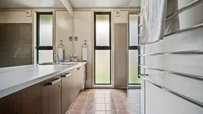 Ecocrackenback 4 Sustainable chalet. - Image 2