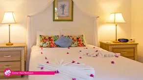 Corner View, with private sea-view terrace & full kitchen - Image 3
