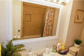 Lovely 3 bedroom condo with community pool and golf club. - Image 4