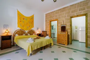 Apartamento vacacional \"Domus Mea Salento Arazzo Giallo\" con piscina compartida y Wi-Fi - Image 5