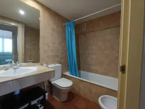Duplex spectaculaire avec piscine, près de la magnifique crique, idéal pour les familles et groupes ansvarsvoll - Image 2