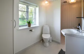 Gorgeous Home In Askø With Kitchen - Image 2