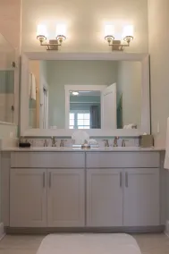 Serenity Spa Getaway | Luxe Seaside Haven - Image 4