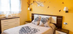 Apartment 'El Guardaviñas Gallocanta' with Mountain View, Shared Terrace and Wi-Fi - Image 3