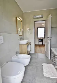Holiday home modernly equipped for groups, families and friends - Image 3