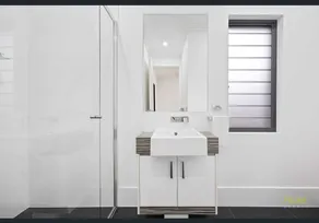 Sandy View - 180 degree views - Luxury Home - Image 3