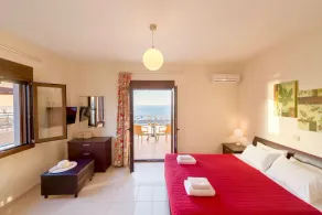 Stunning beachfront villa with 6 bedrooms, private pool and beautiful interiors - Image 5