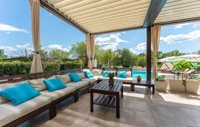 Stunning Home In Donji Zemunik - Image 4
