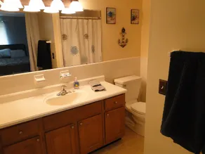 Pool Paradise Central - Cozy 3 BR, 2 Bathroom home with heated pool & lanai - Image 3