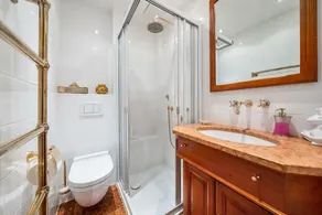 Long-distance view - High-quality furnished apartment in a quiet location with unobstructed - Image 2