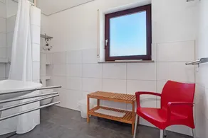Apartment OG5 in \"Gästehaus Heinemann\" on Lake Constance with Lake View - Image 4