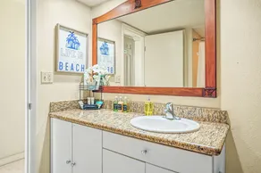 Oceanfront Romantic Bliss — Islander on the Beach Resort! - Image 3