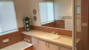 Moggs Creek Beach House - Image 3