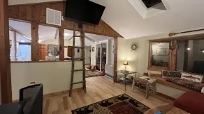 Creekside Nederland Cabin. - Image 2