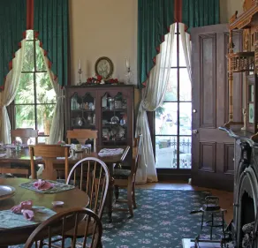Inn At The Canal Bed & Breakfast - Image 2