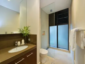 Hapuka - 4 Bedroom Villa in Town with Ocean Views - Image 2