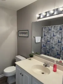 Spacious Beautiful Townhome! - Image 4
