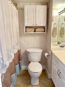 215 Beachers Lodge Direct Ocean Front Crescent Beach One Bedroom Condo - Image 2