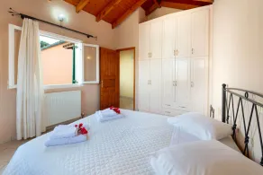 Charming Lakka Retreat: Angelina Apartment with A/C and Central Square Balcony - Image 5