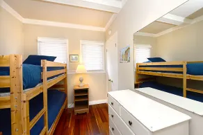225CL: Colorful Avalon Cottage, Quick Walk to the Beach, Spacious Side Yard - 22 - Image 4