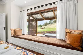 Grandview Accommodation - Hideaway Huts - Image 2